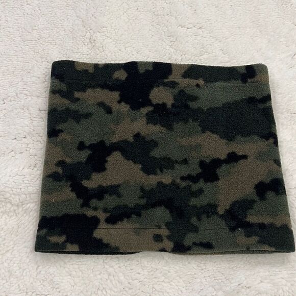 Camouflage face covering   - Picture 1 of 1